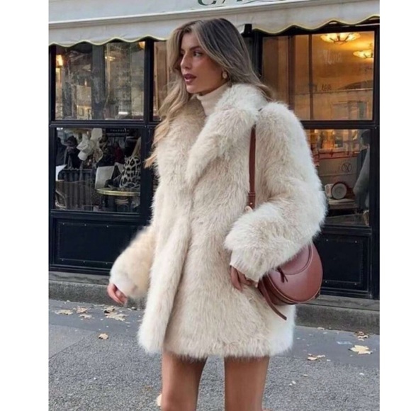 Fluffy Vegan Fur Oversized Winter Jacket - Picture 3 of 8